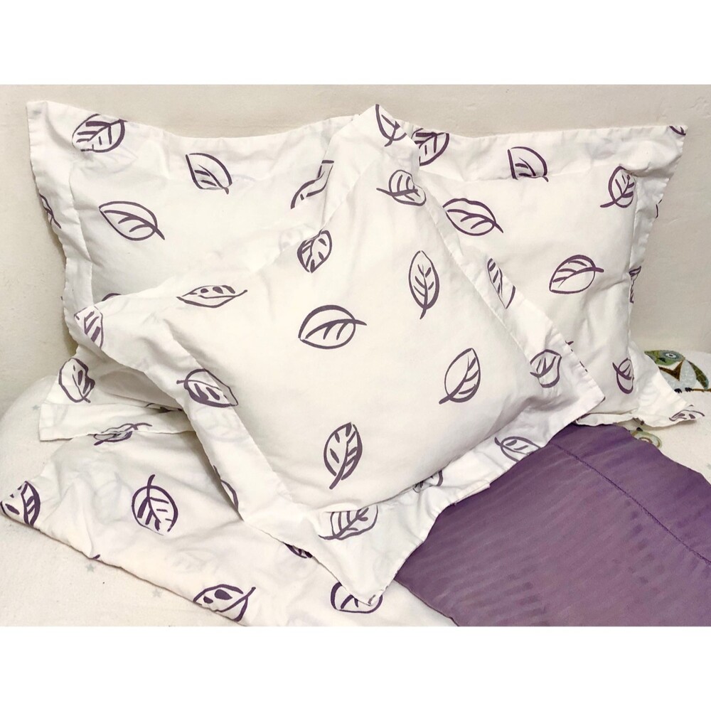 Week End White & Purple Leaf Pattern Throw Decoration Pillows Bed Couch Home